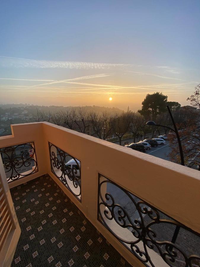 B&B Terrazza Sul Borgo Mogliano Exterior photo